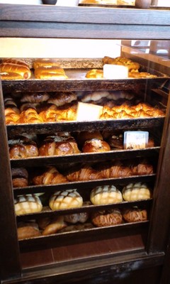 秀のパン工房 窯の店内3