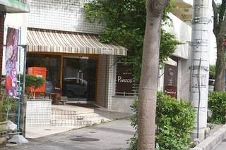 PANZOUの店舗外観写真