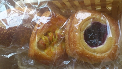 ベーカリー パンの木のパン1